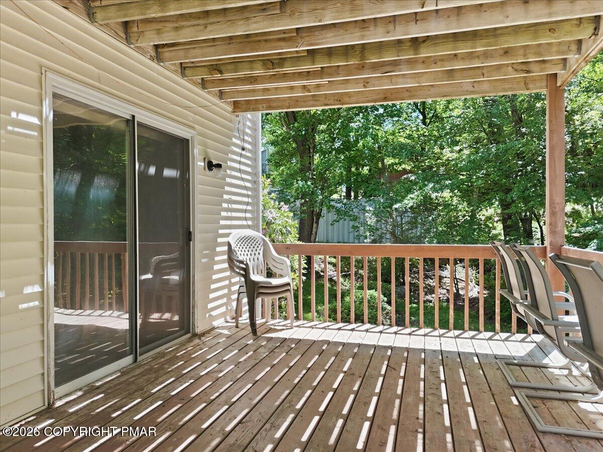 240 Oxford Circle