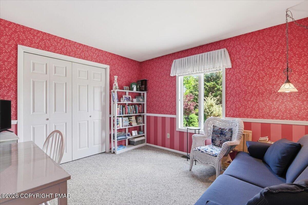 240 Oxford Circle