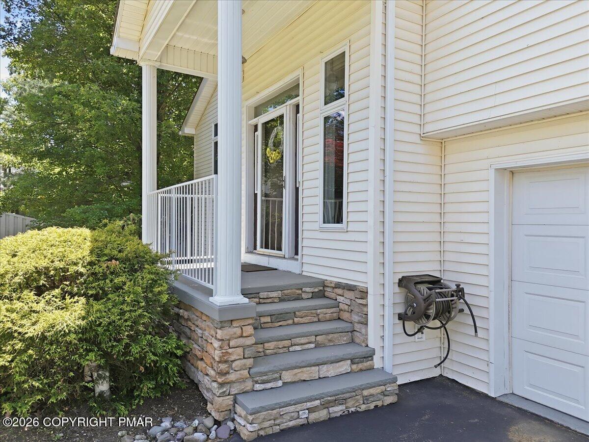240 Oxford Circle
