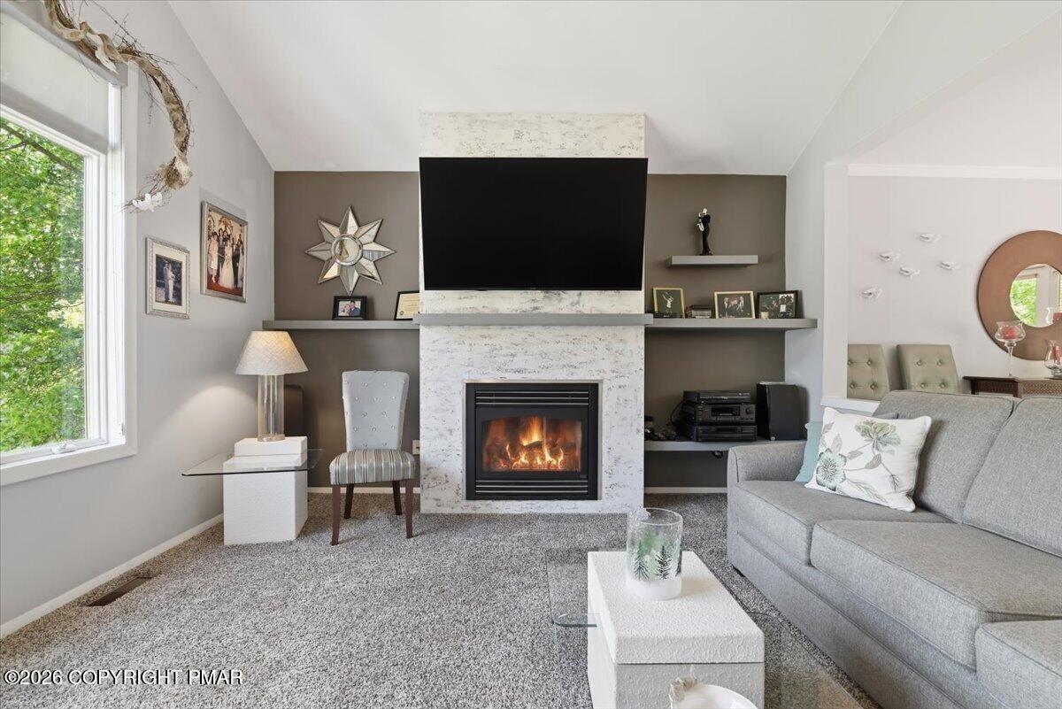 240 Oxford Circle