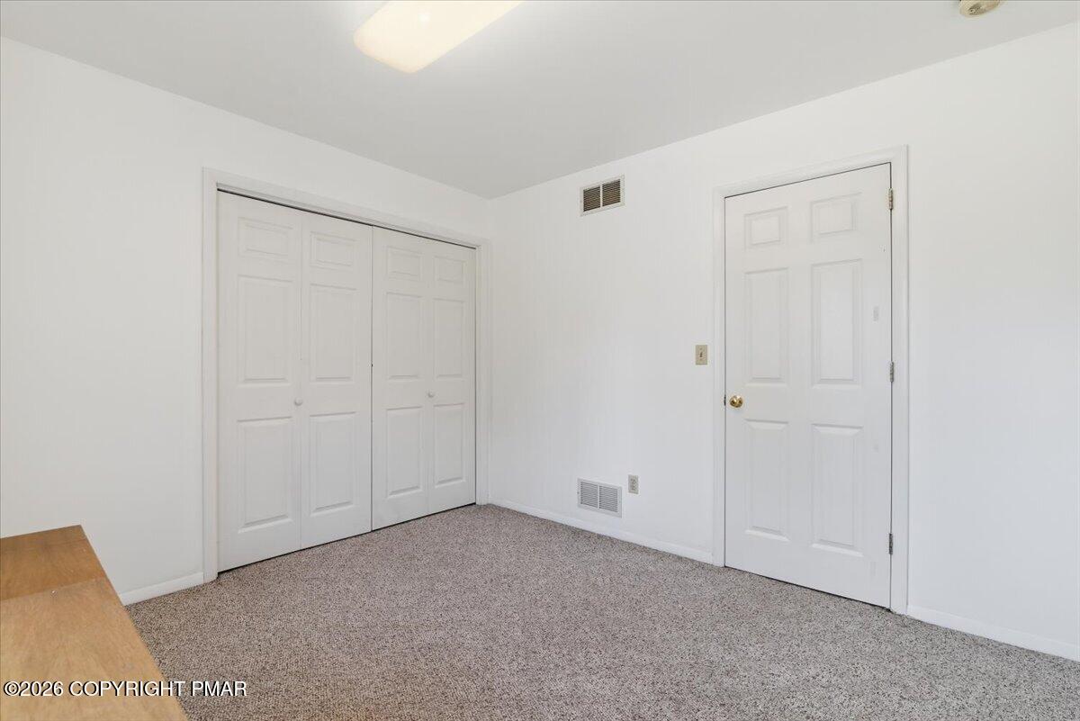 240 Oxford Circle