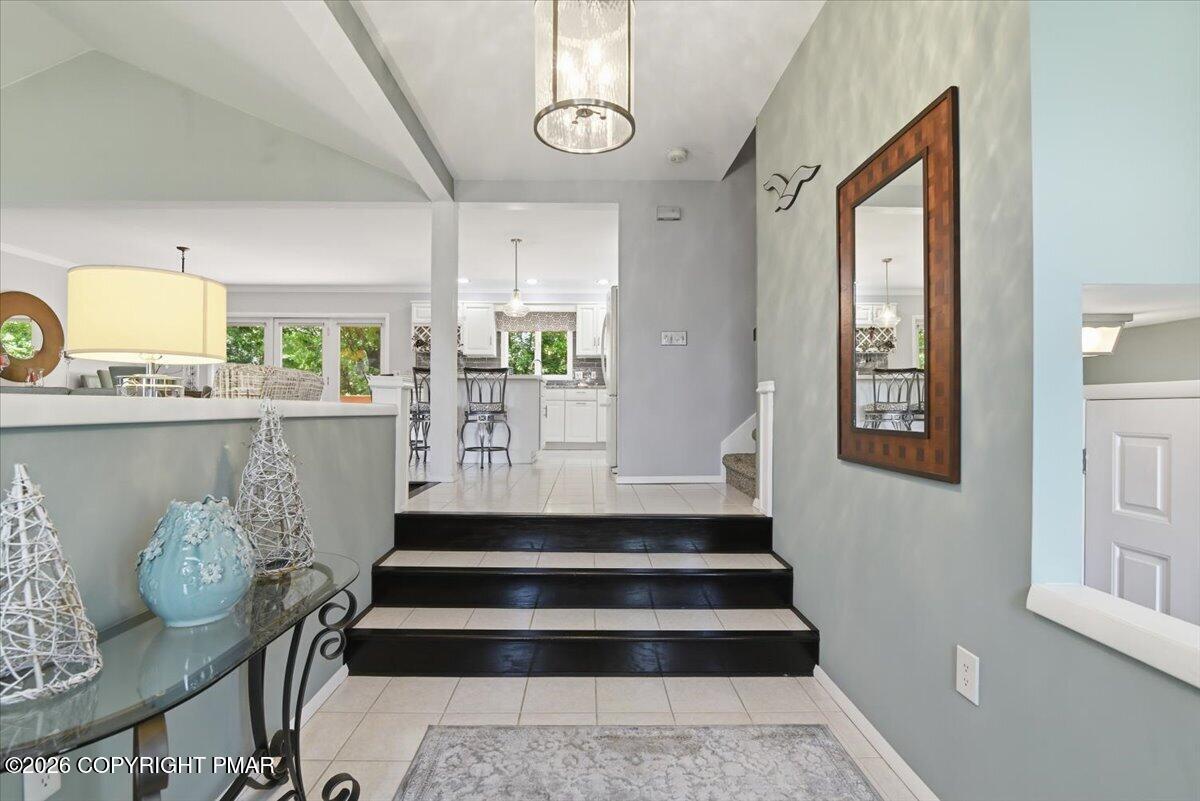 240 Oxford Circle