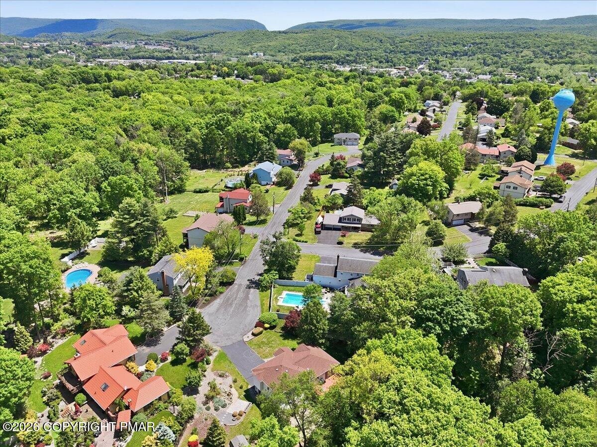 240 Oxford Circle