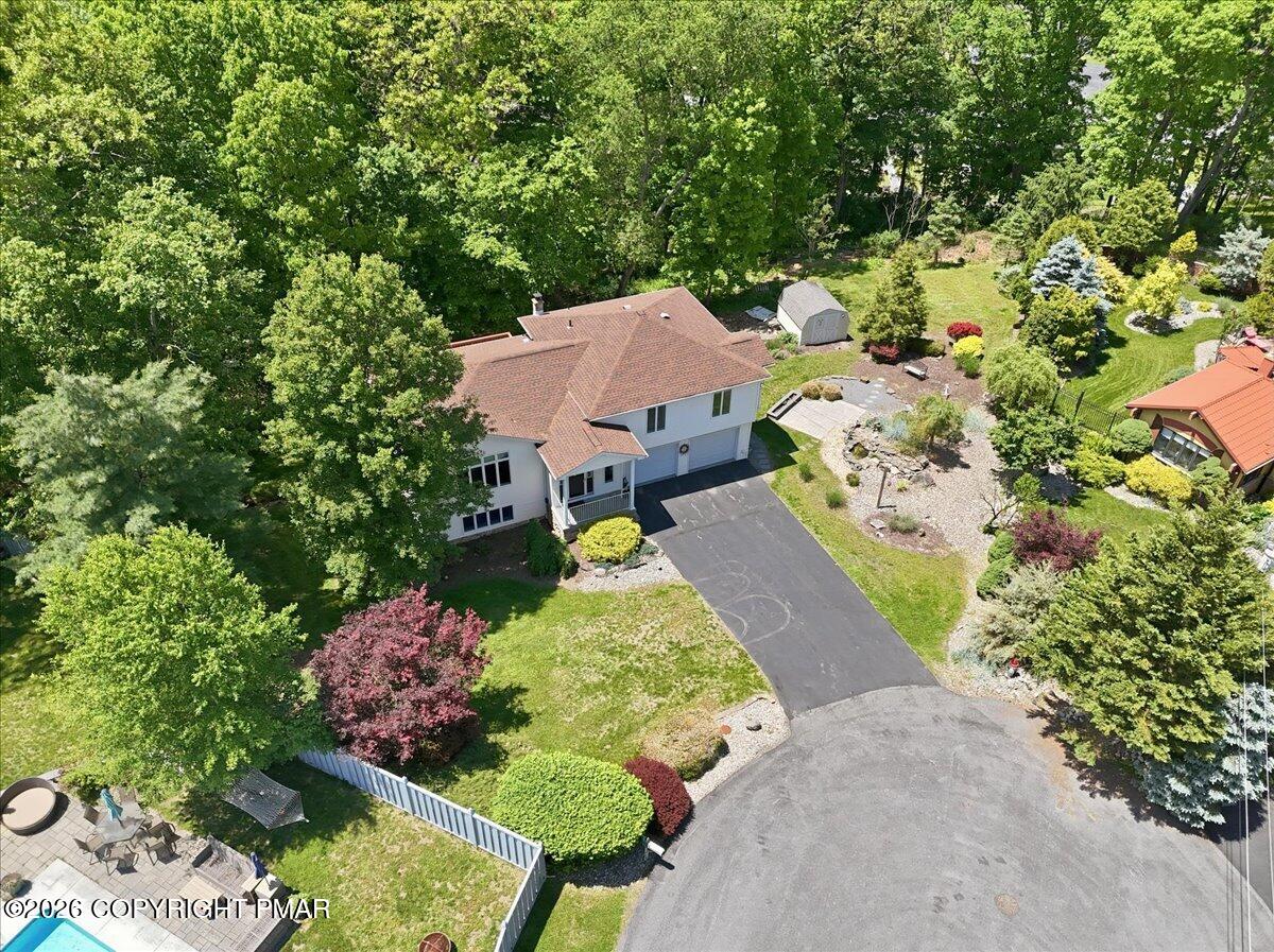 240 Oxford Circle