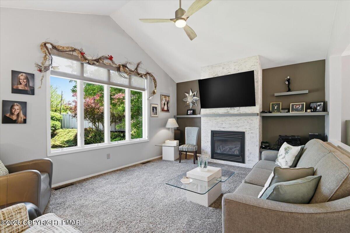240 Oxford Circle