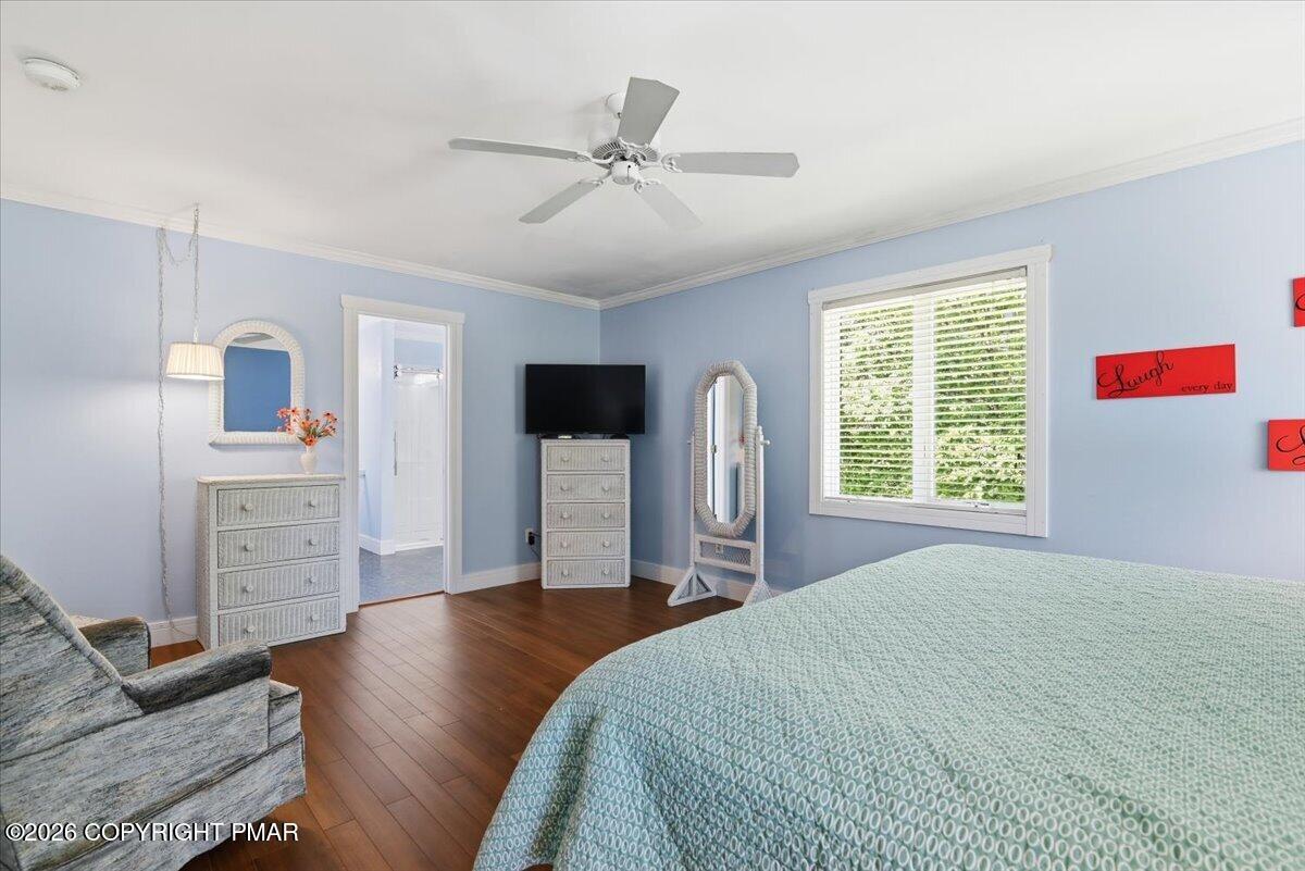 240 Oxford Circle