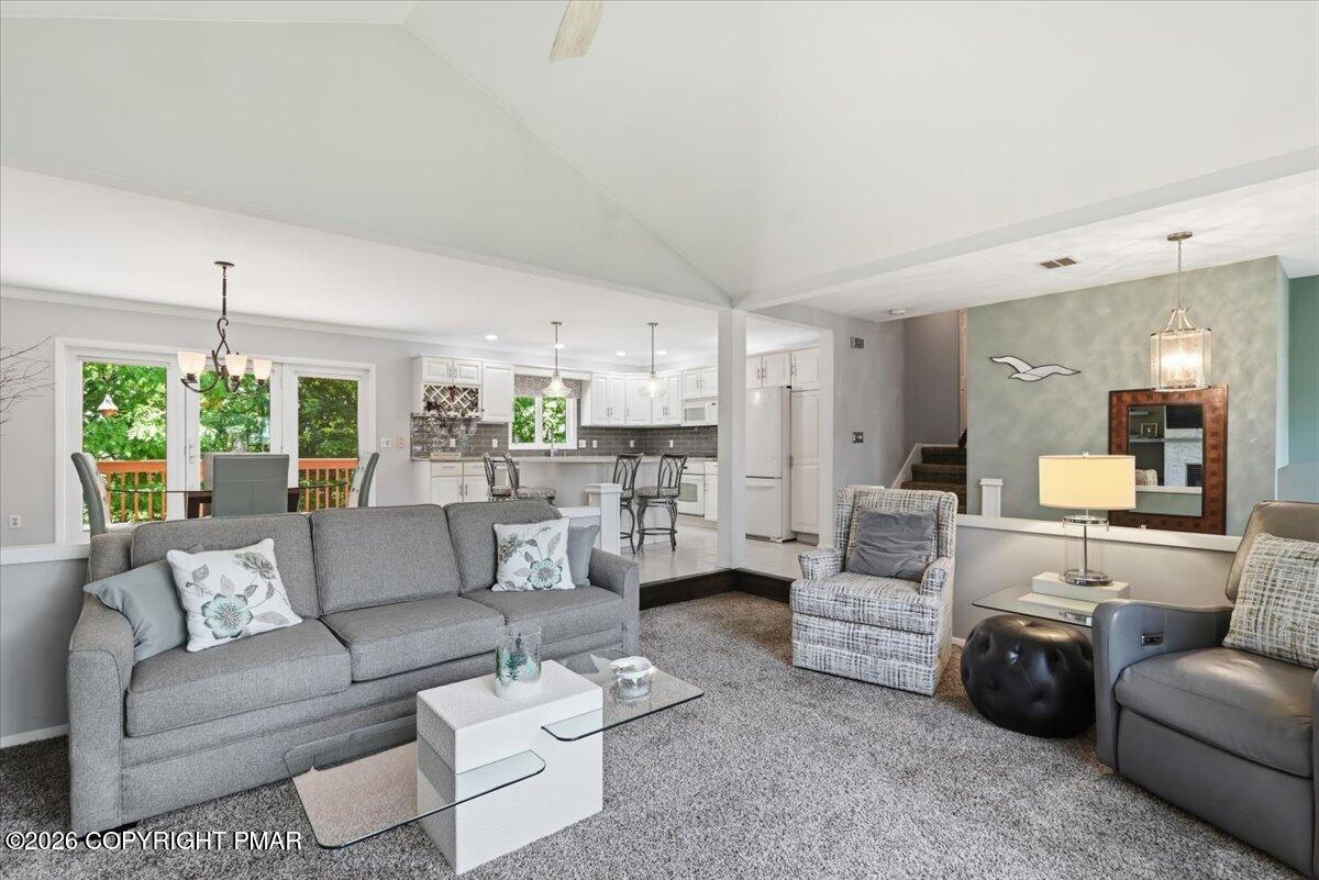 240 Oxford Circle