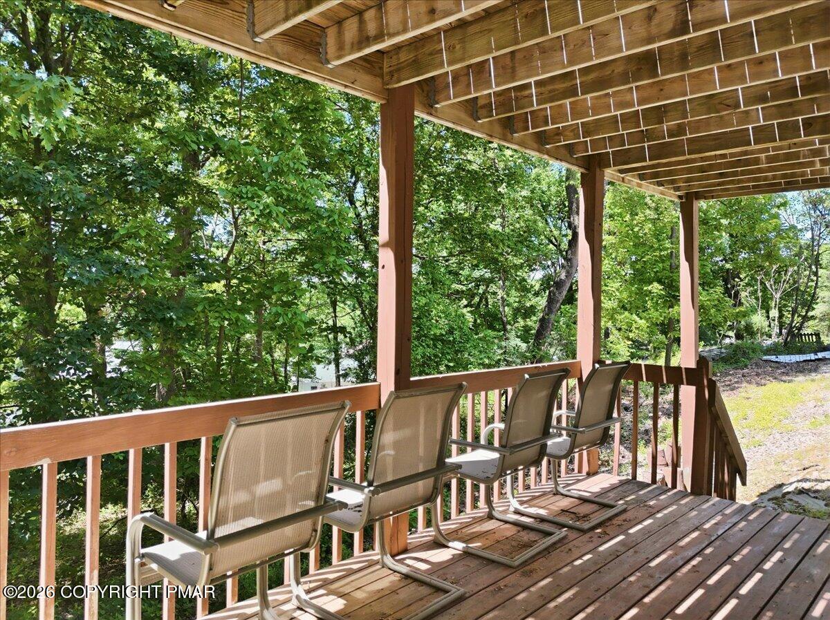 240 Oxford Circle