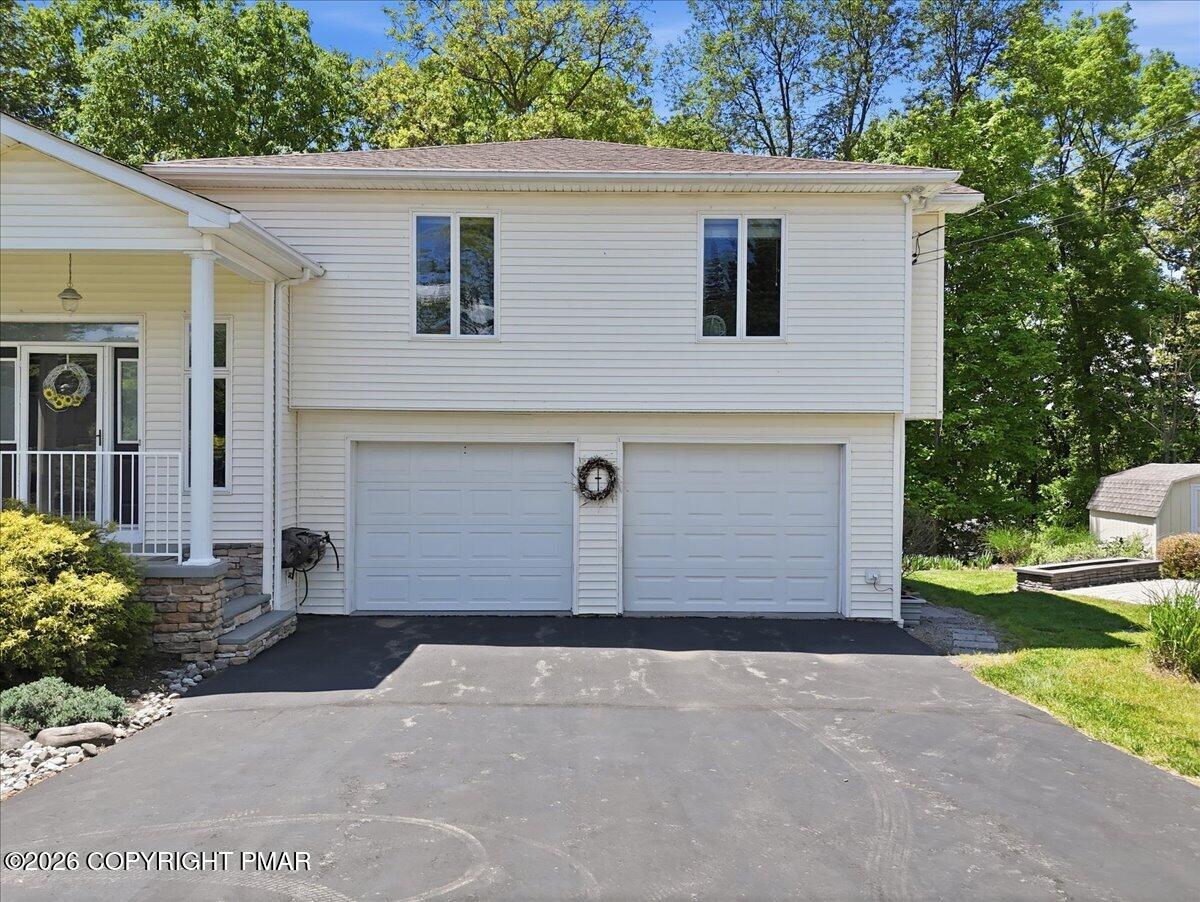 240 Oxford Circle