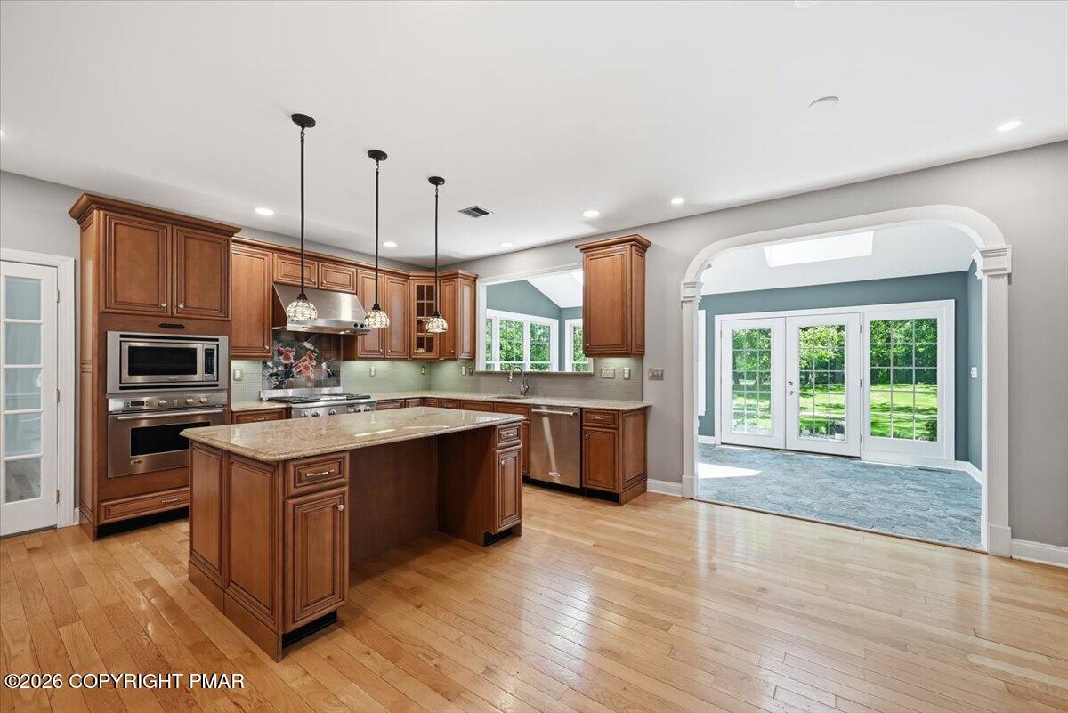130 Rising Meadow Way