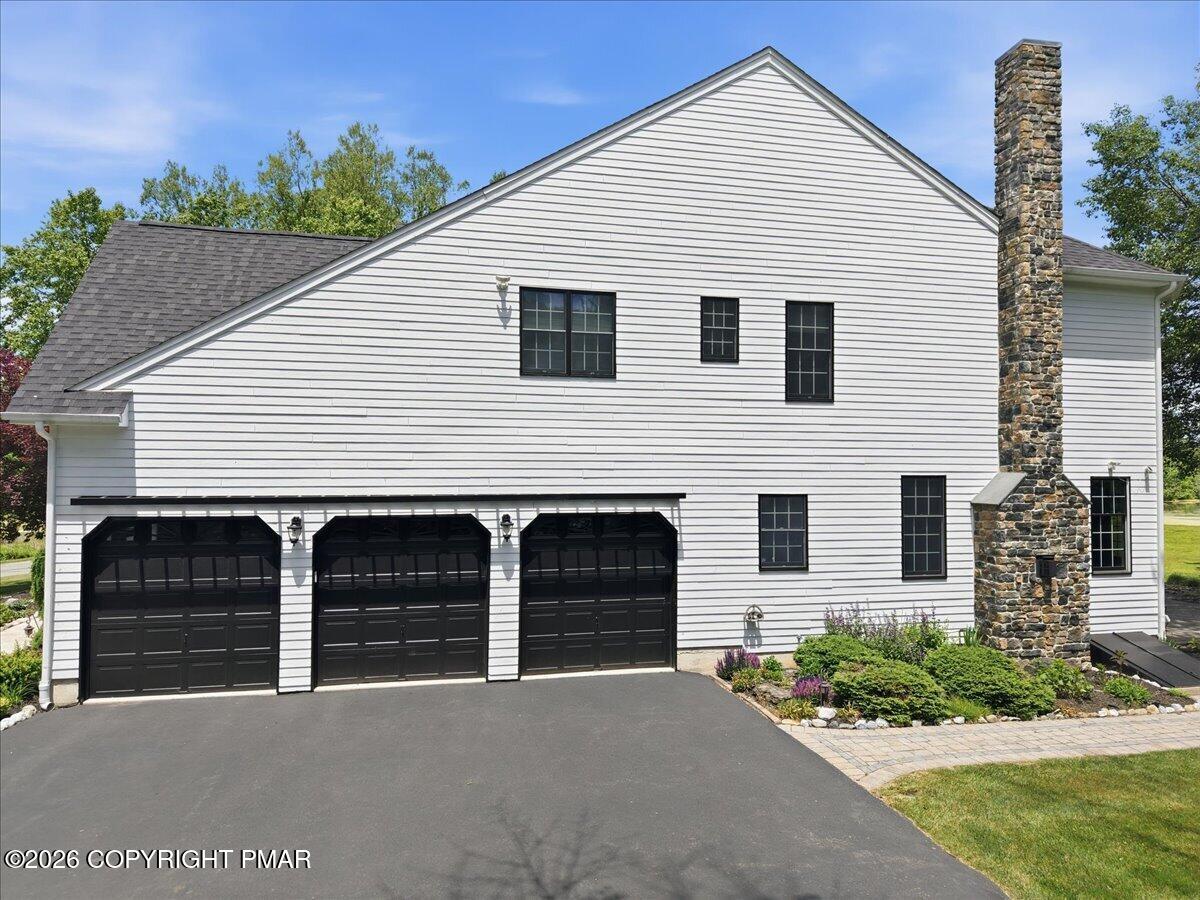 130 Rising Meadow Way