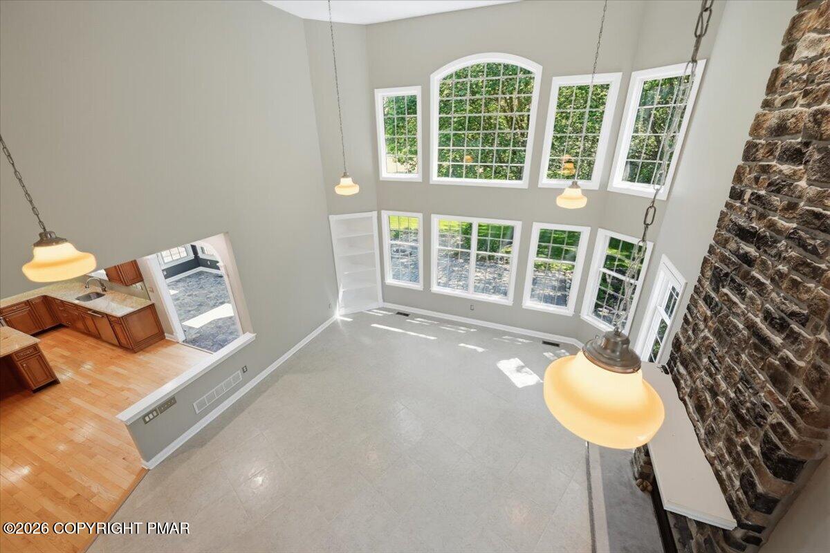 130 Rising Meadow Way
