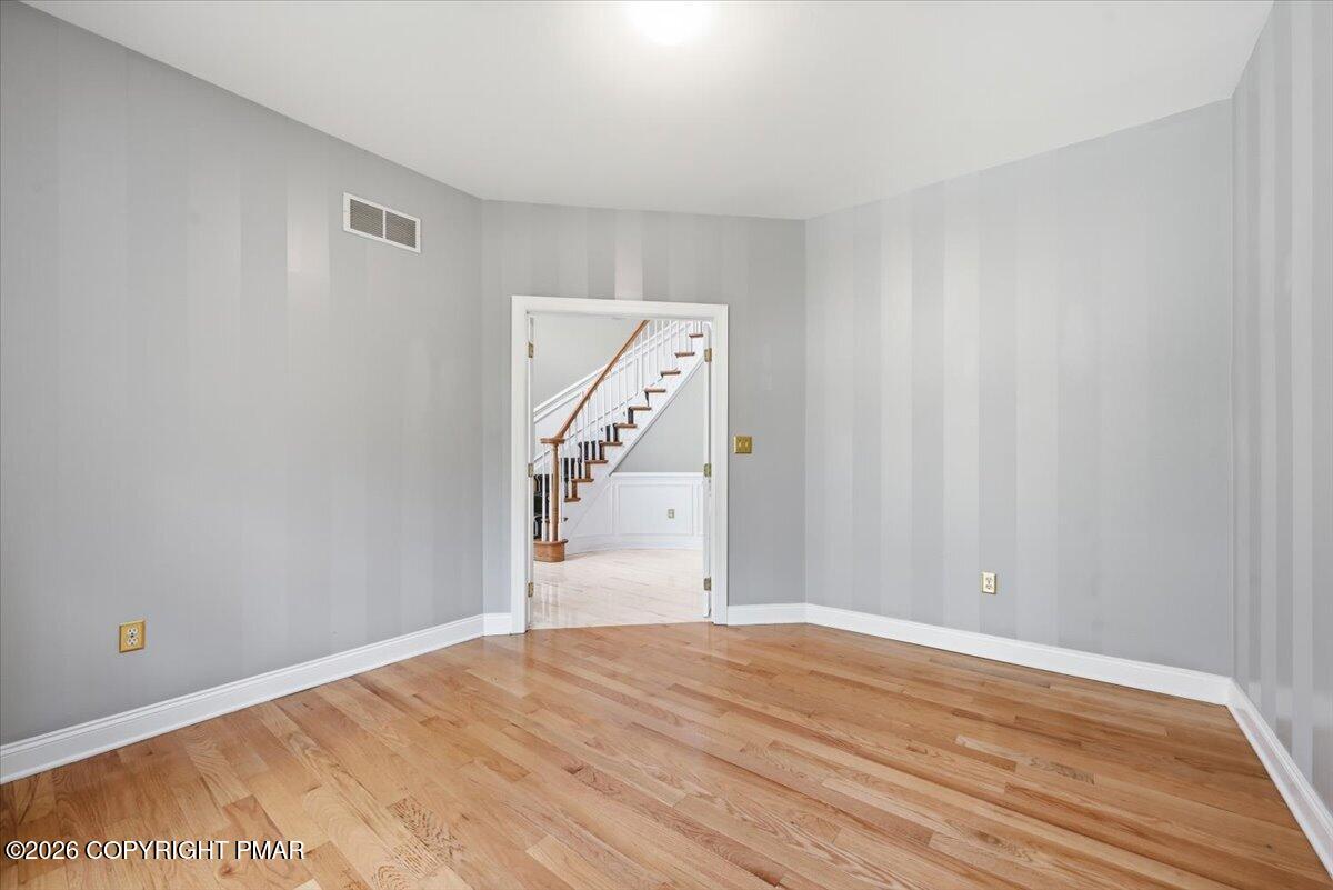 130 Rising Meadow Way