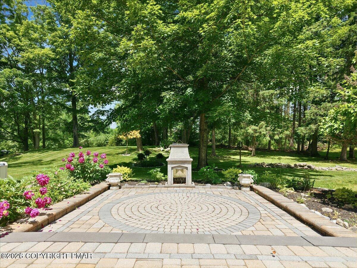 130 Rising Meadow Way