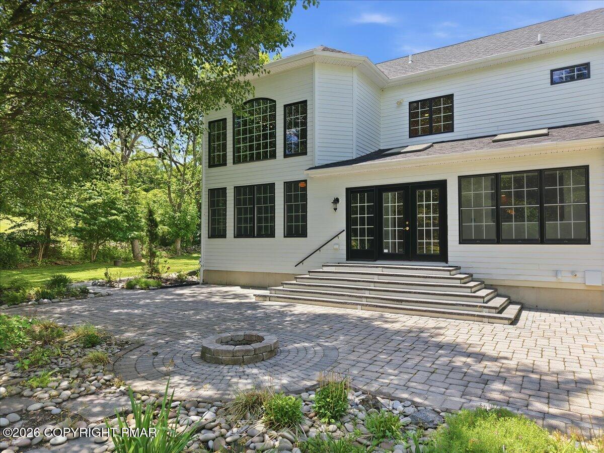 130 Rising Meadow Way