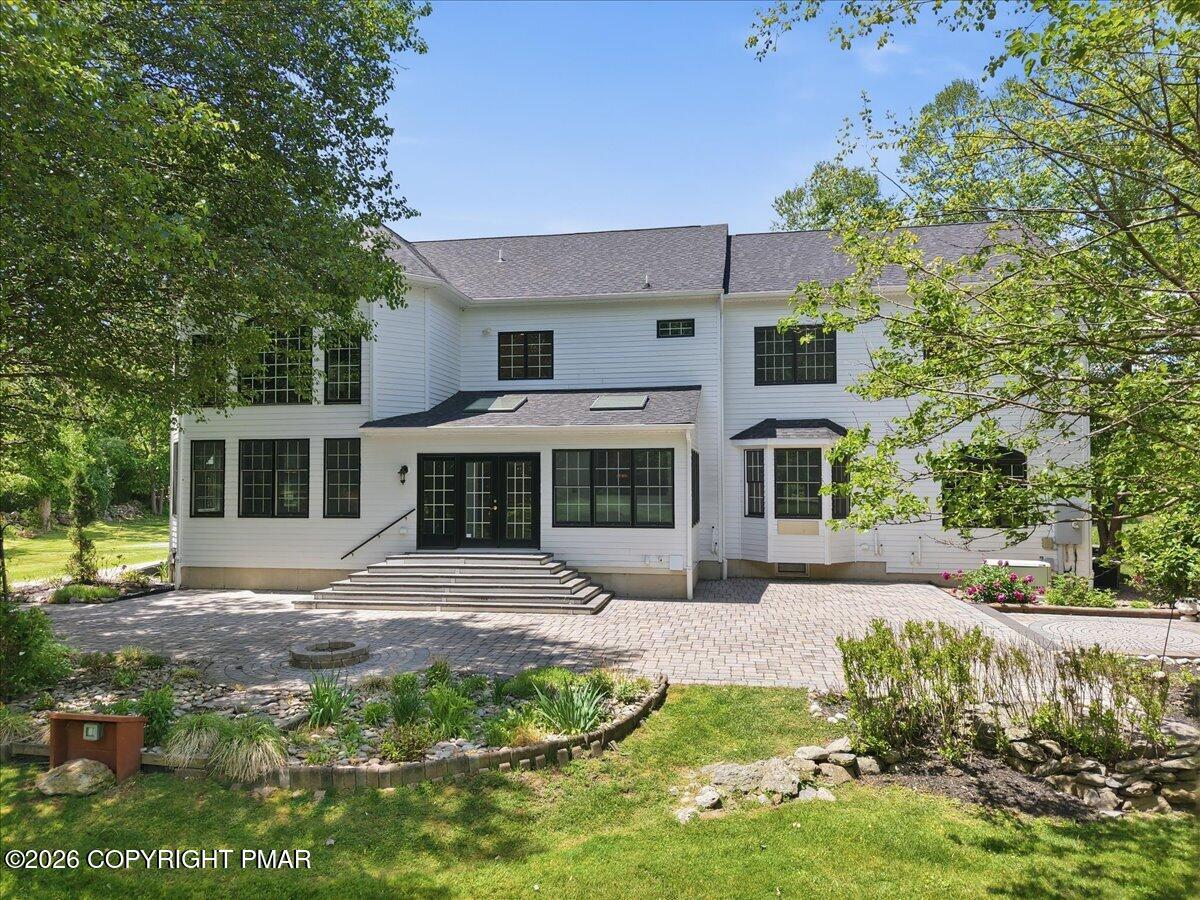 130 Rising Meadow Way