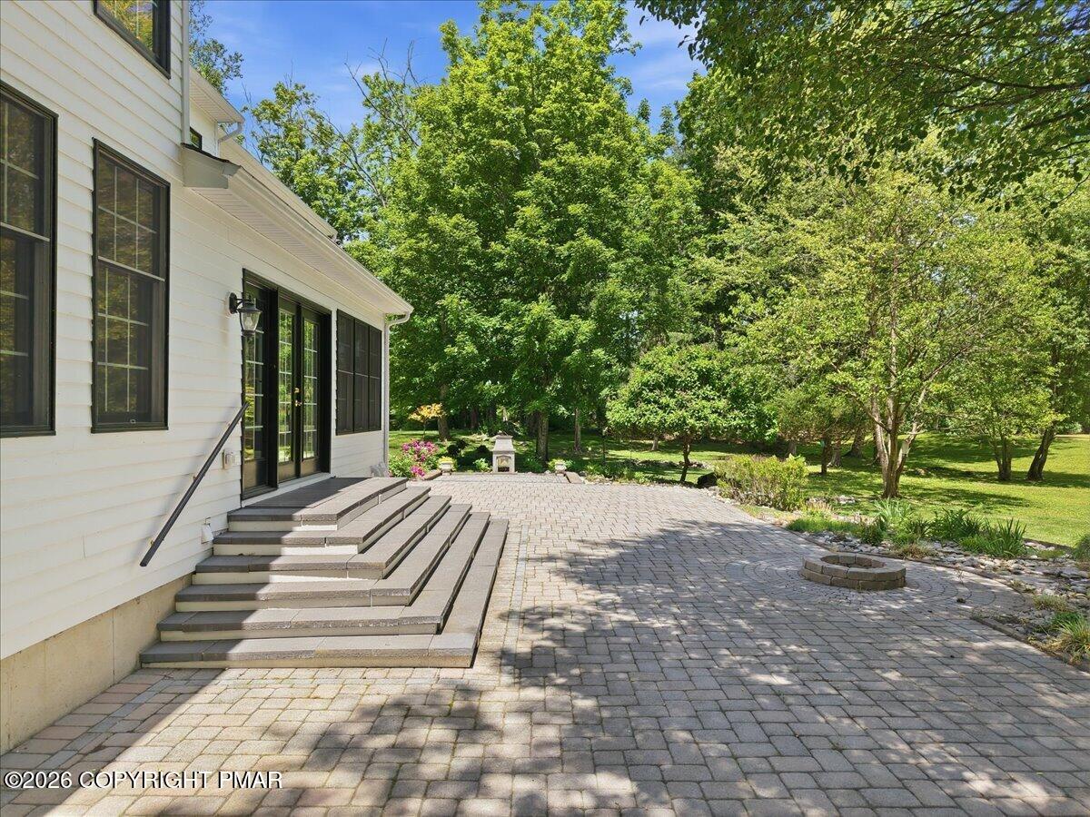 130 Rising Meadow Way