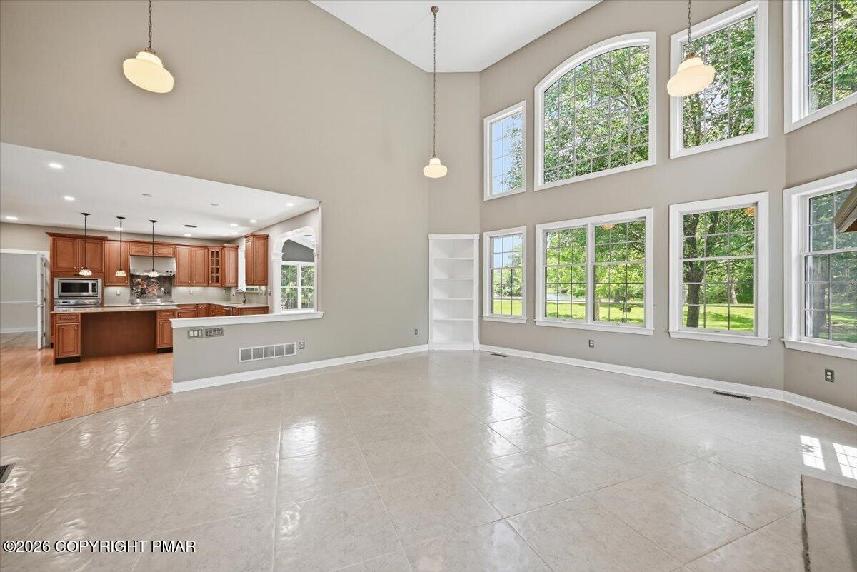 130 Rising Meadow Way