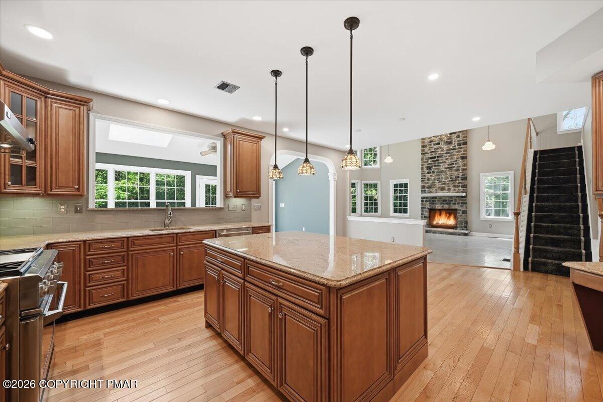 130 Rising Meadow Way