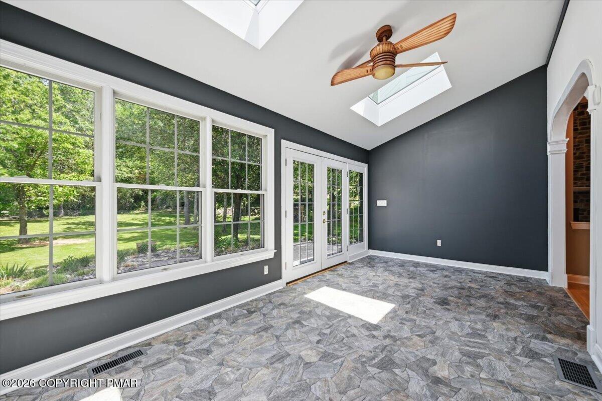 130 Rising Meadow Way