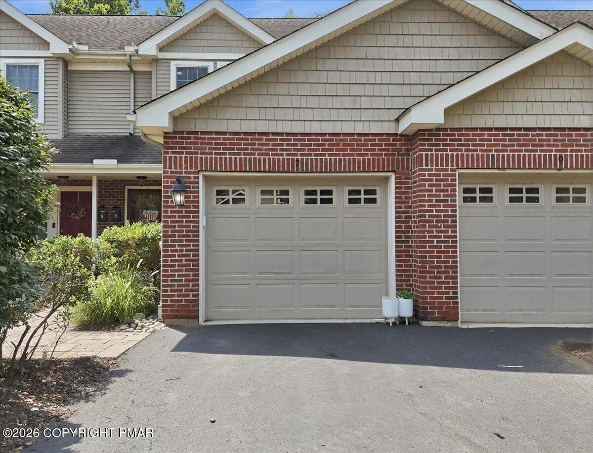 7 Oak Leaf Lane