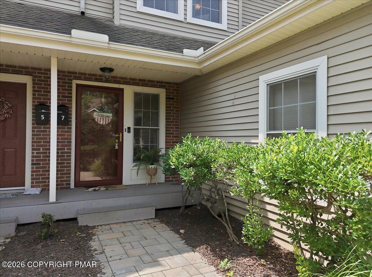 7 Oak Leaf Lane