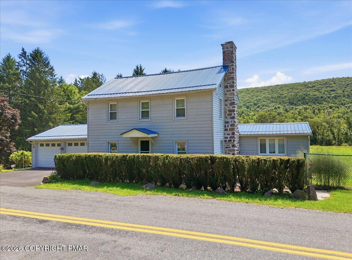544 Poplar Valley Road W