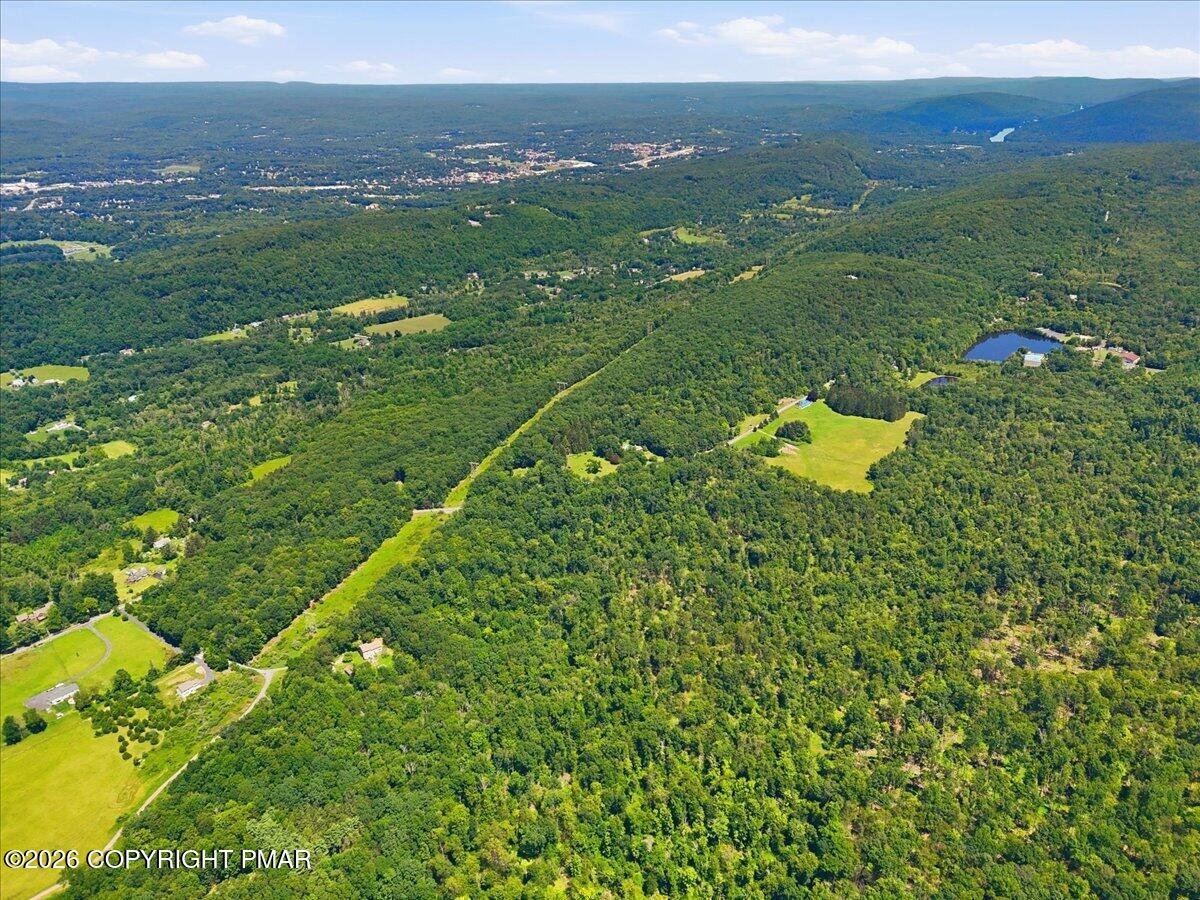 544 Poplar Valley Road W