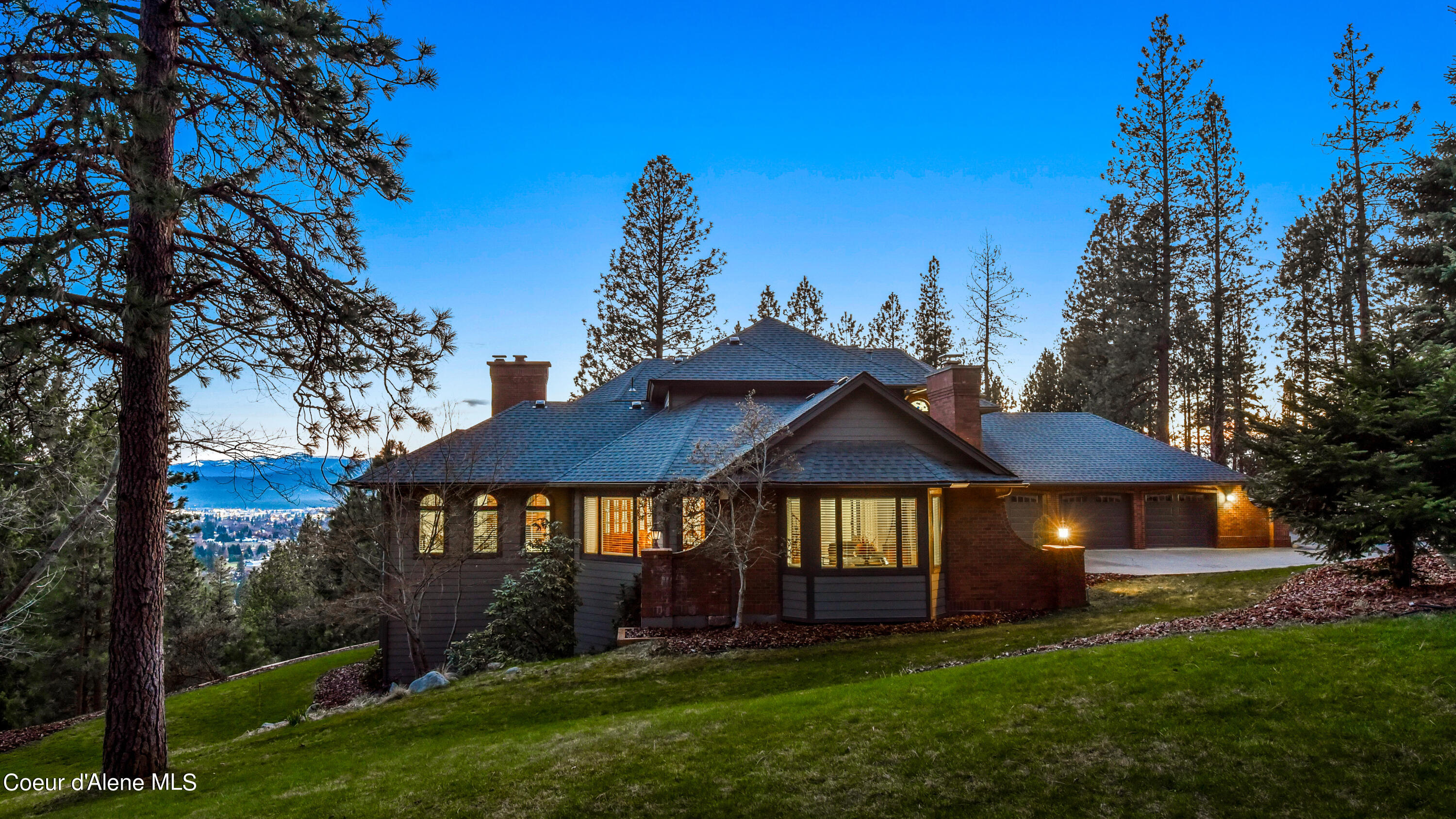 2377 E Packsaddle Dr, Coeur d'Alene