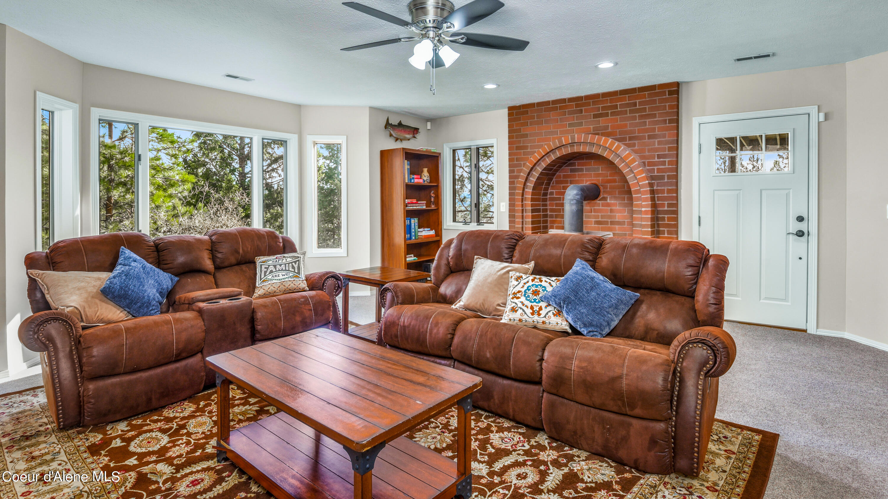 2377 E Packsaddle Dr, Coeur d'Alene