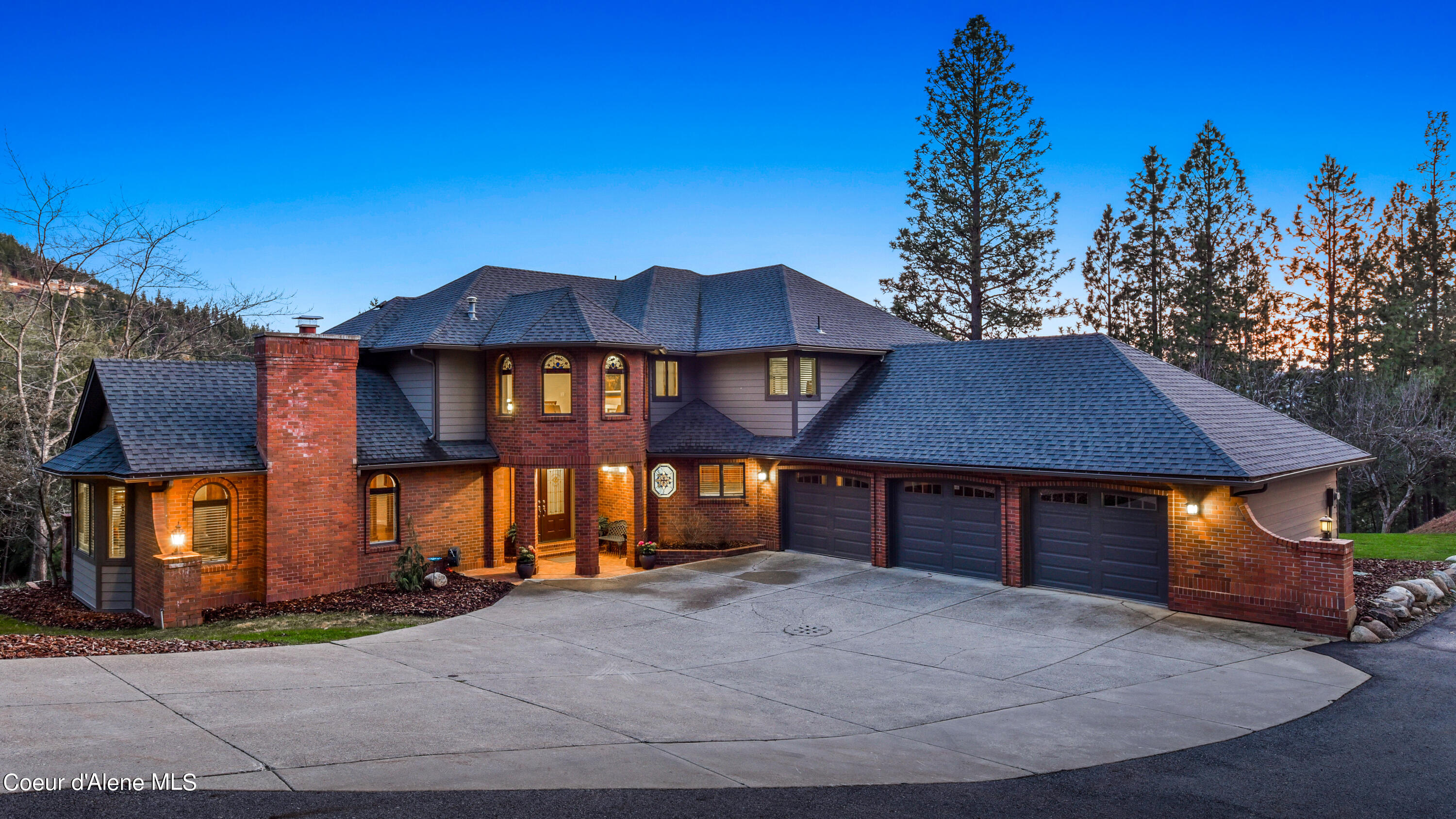 2377 E Packsaddle Dr, Coeur d'Alene
