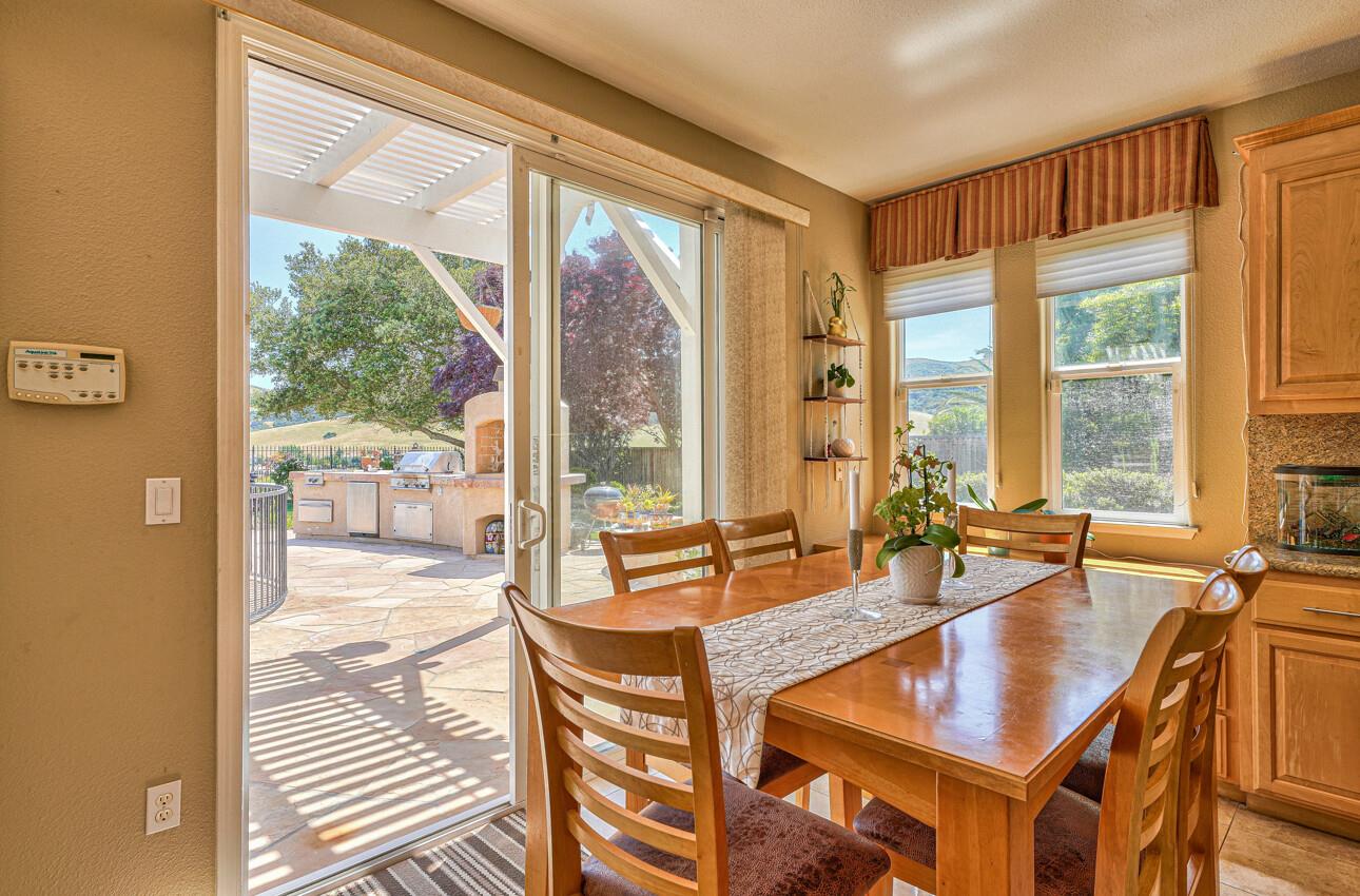 423 Calle San Antonio