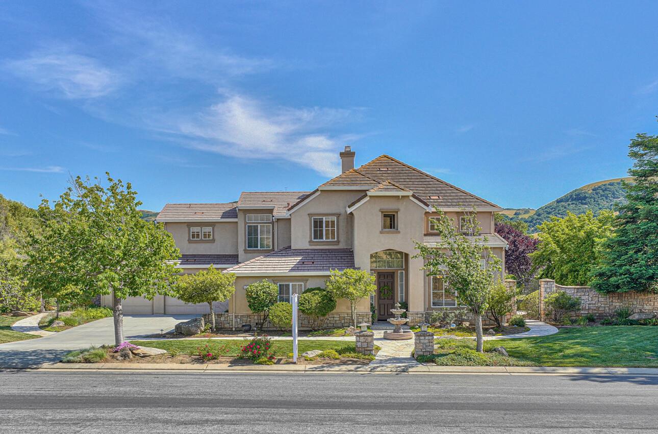 423 Calle San Antonio