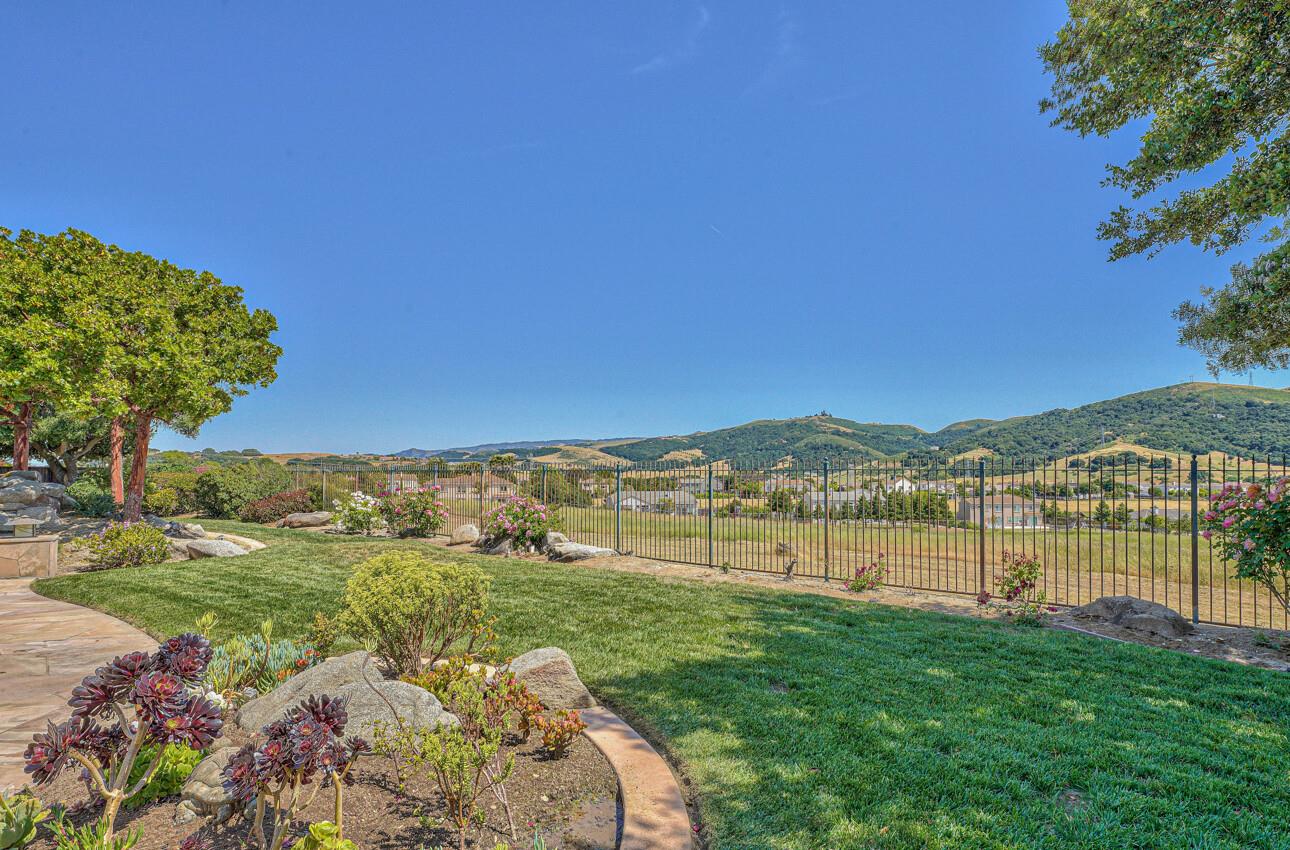 423 Calle San Antonio