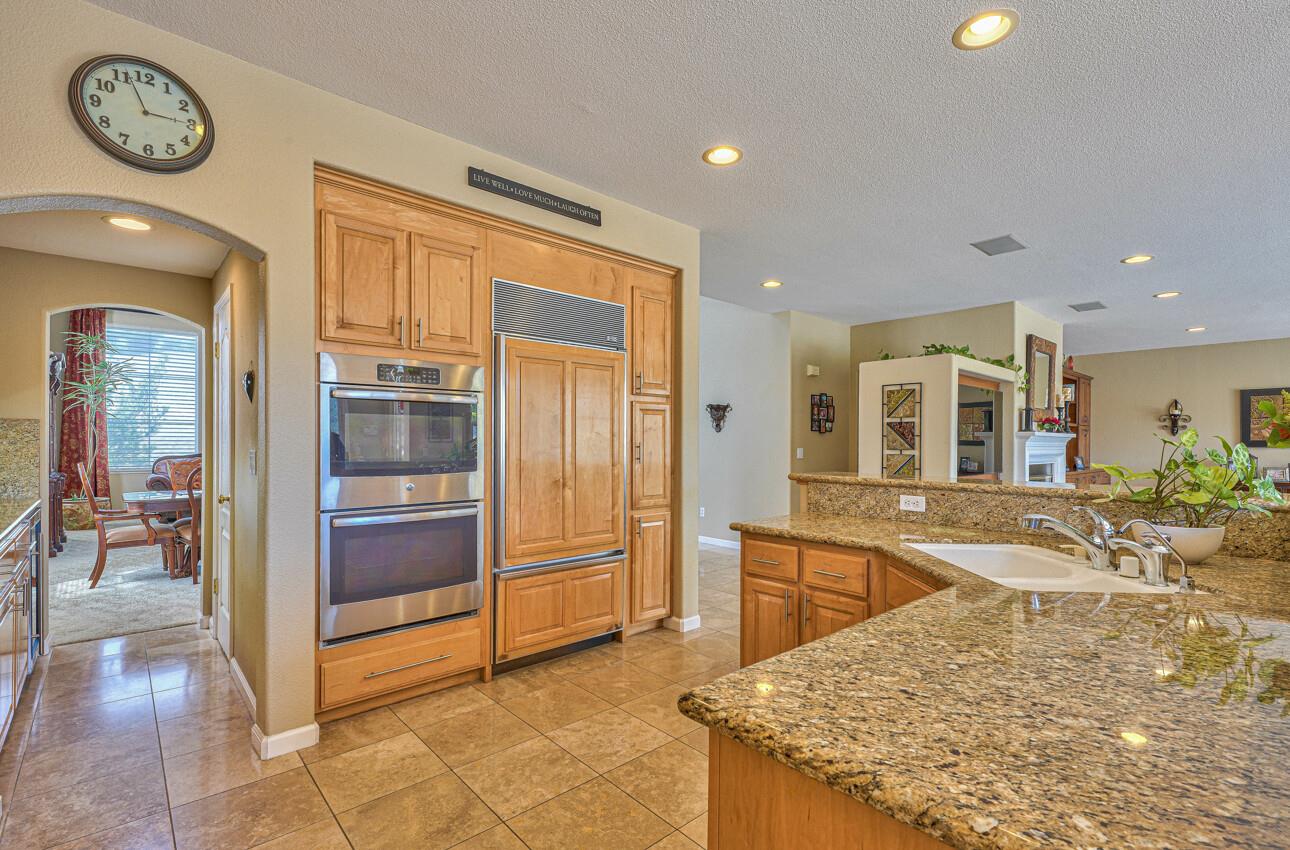 423 Calle San Antonio