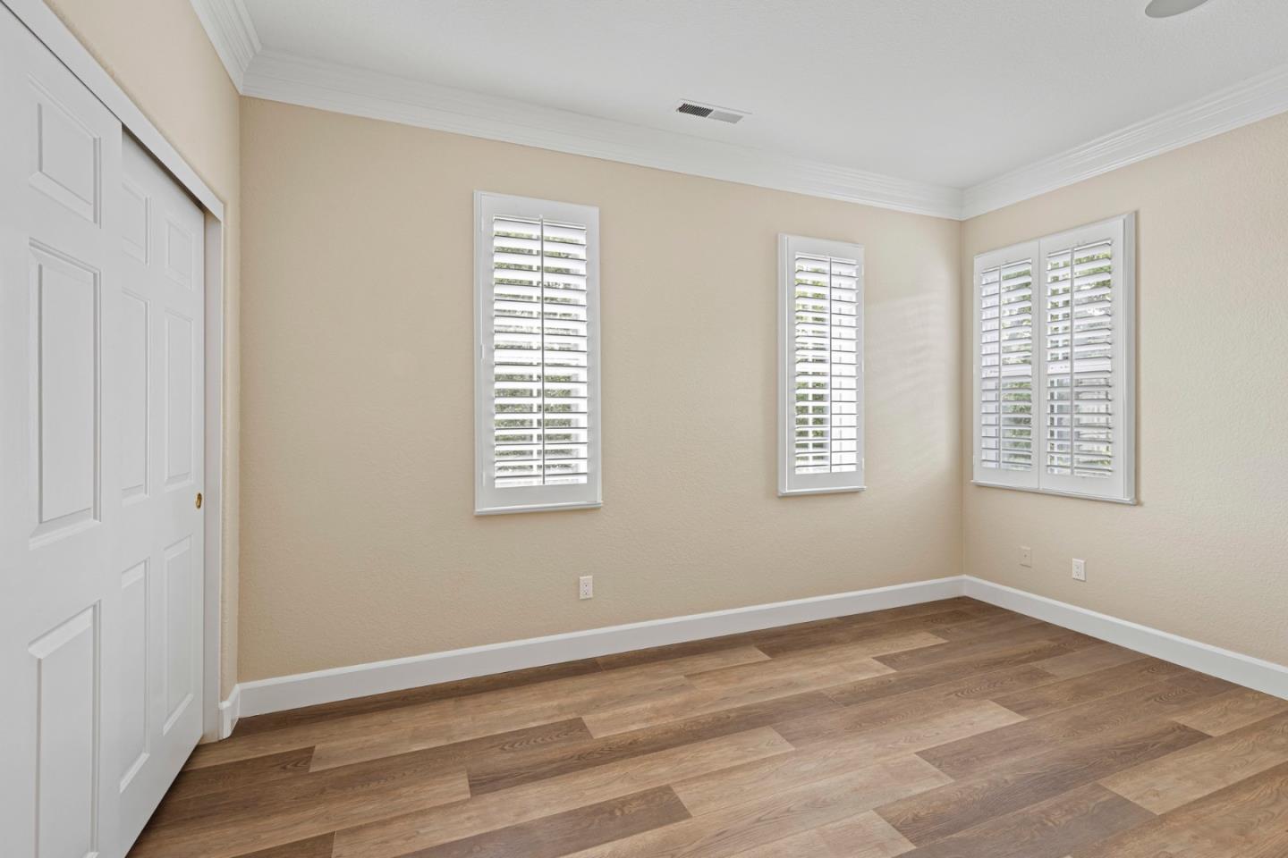 1937 Saint Andrews CIR