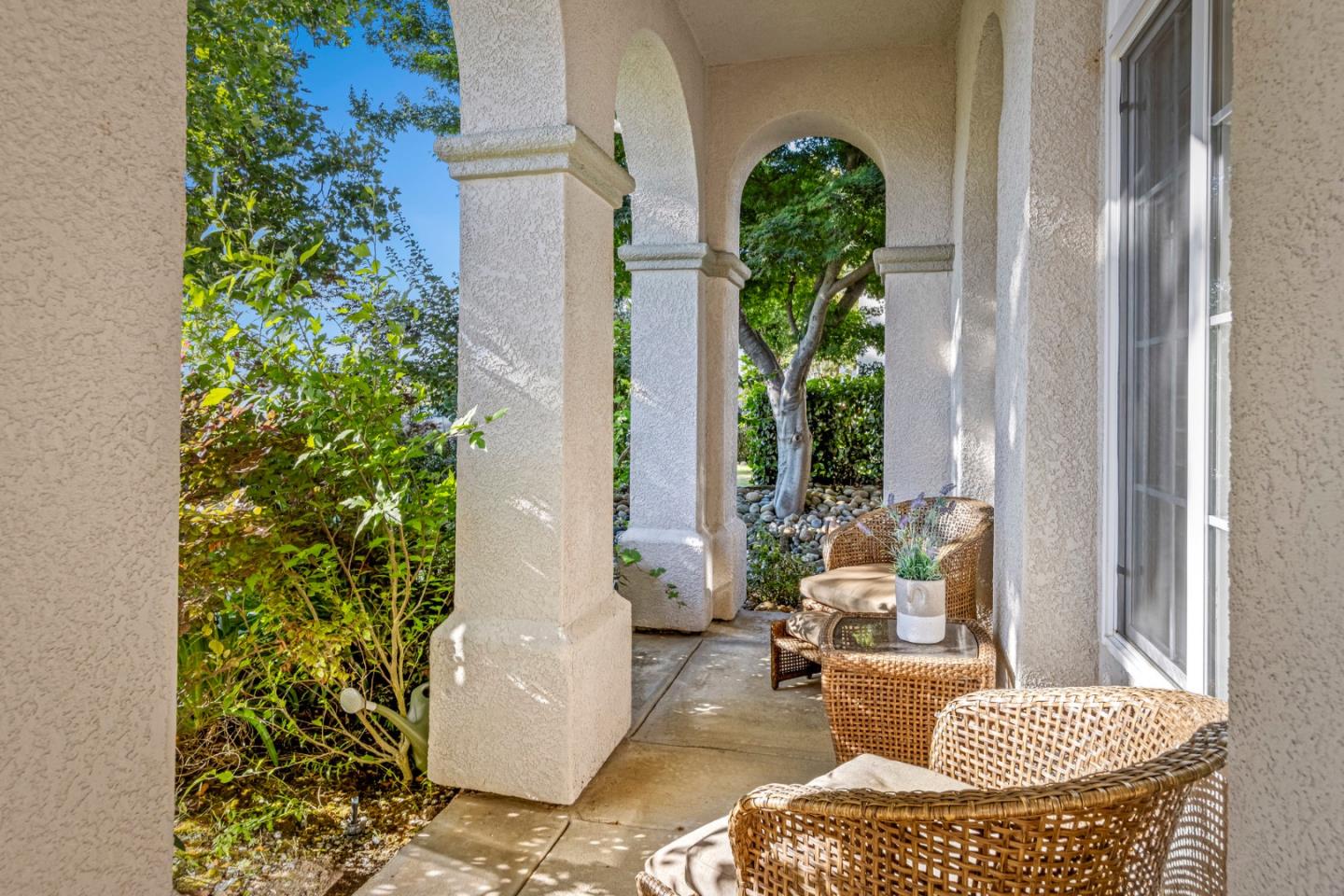 1937 Saint Andrews CIR