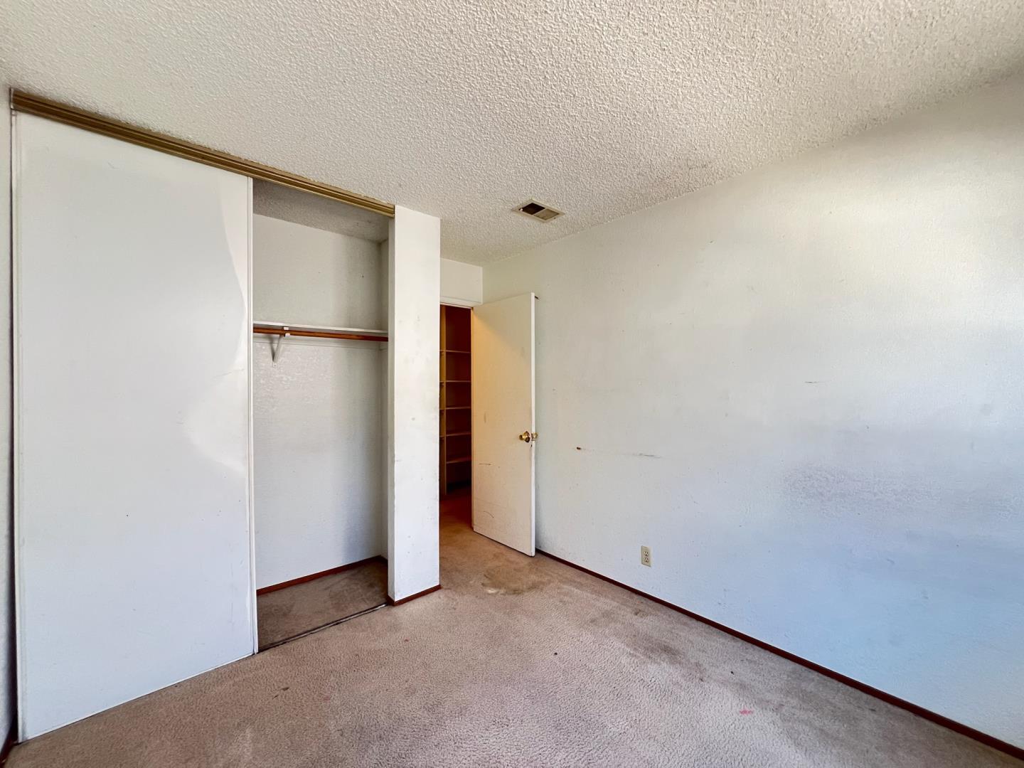 3227 Bourgeois WAY