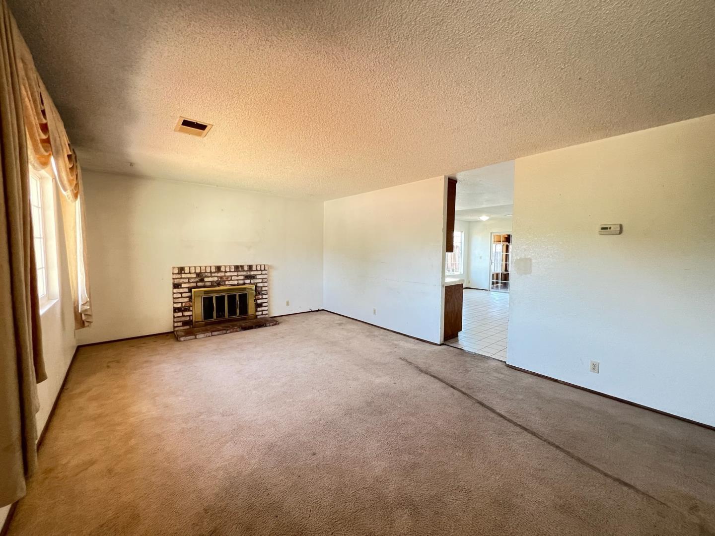3227 Bourgeois WAY