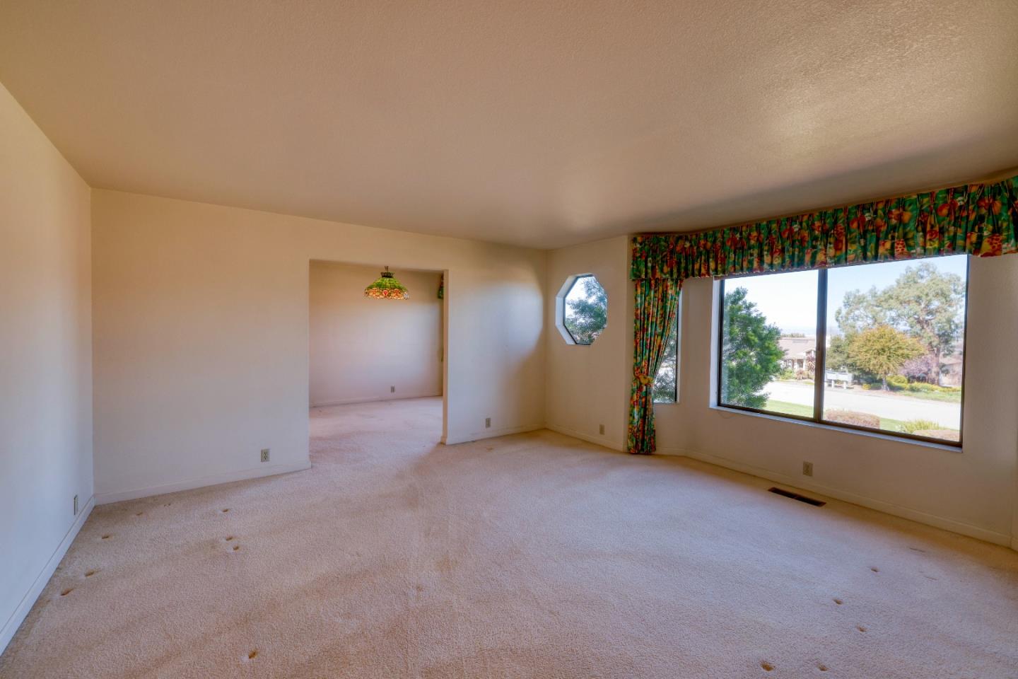 23400 Redding CIR