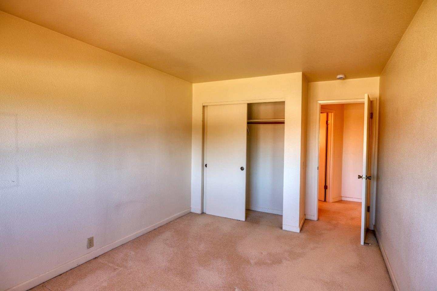 23400 Redding CIR