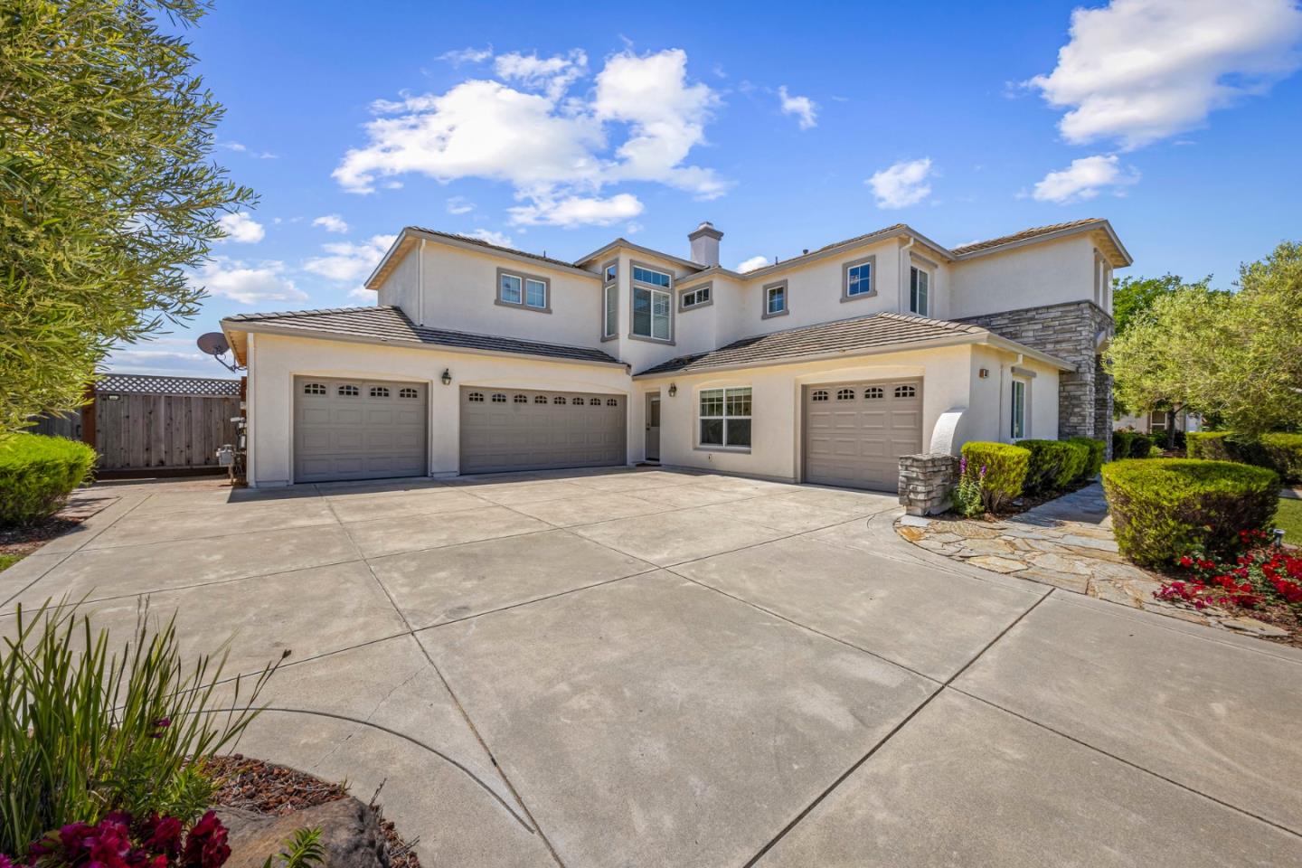 531 Via Vaquero Sur