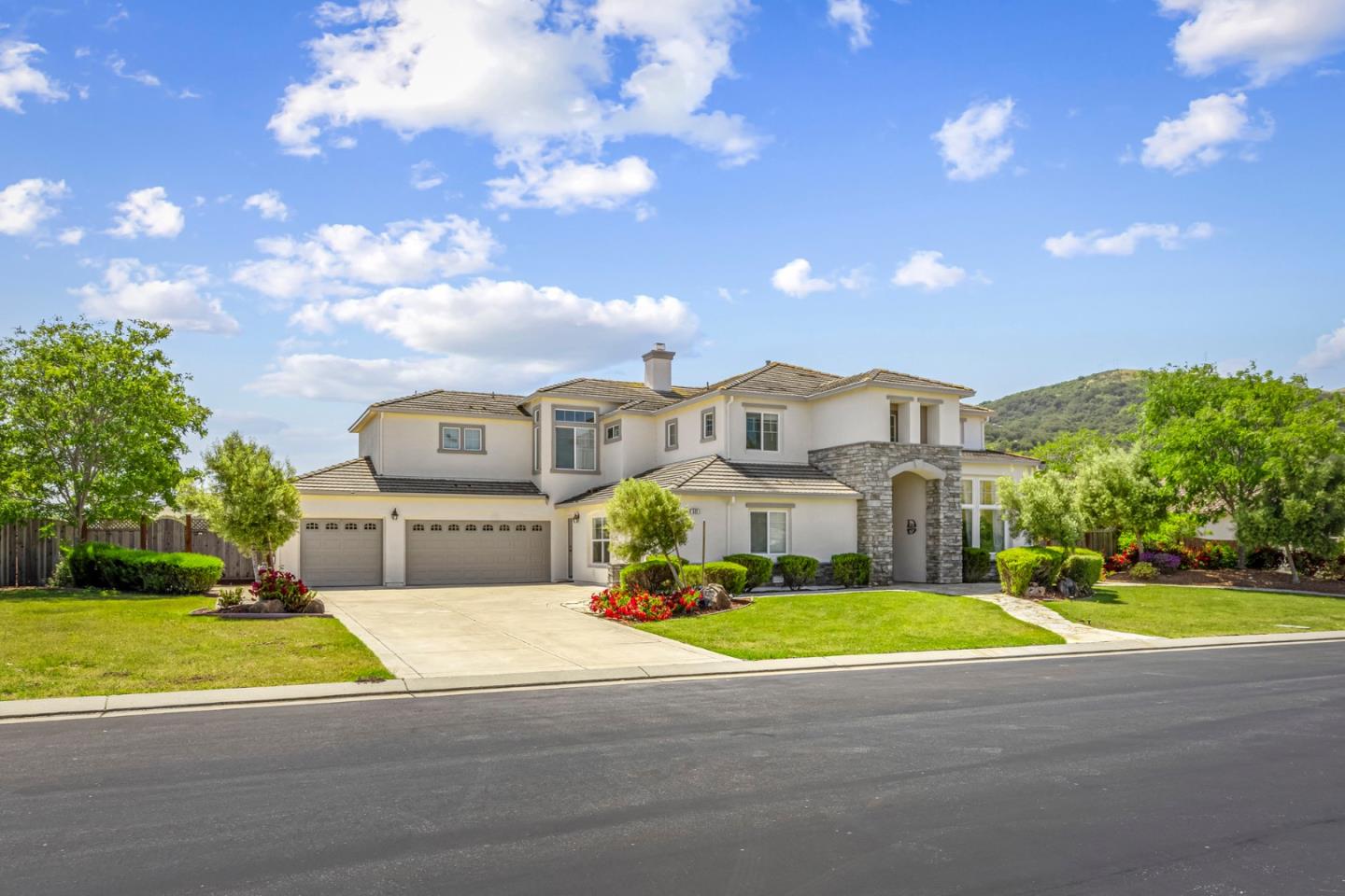531 Via Vaquero Sur