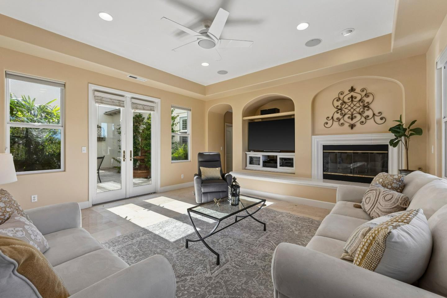 7466 Dunbar Court