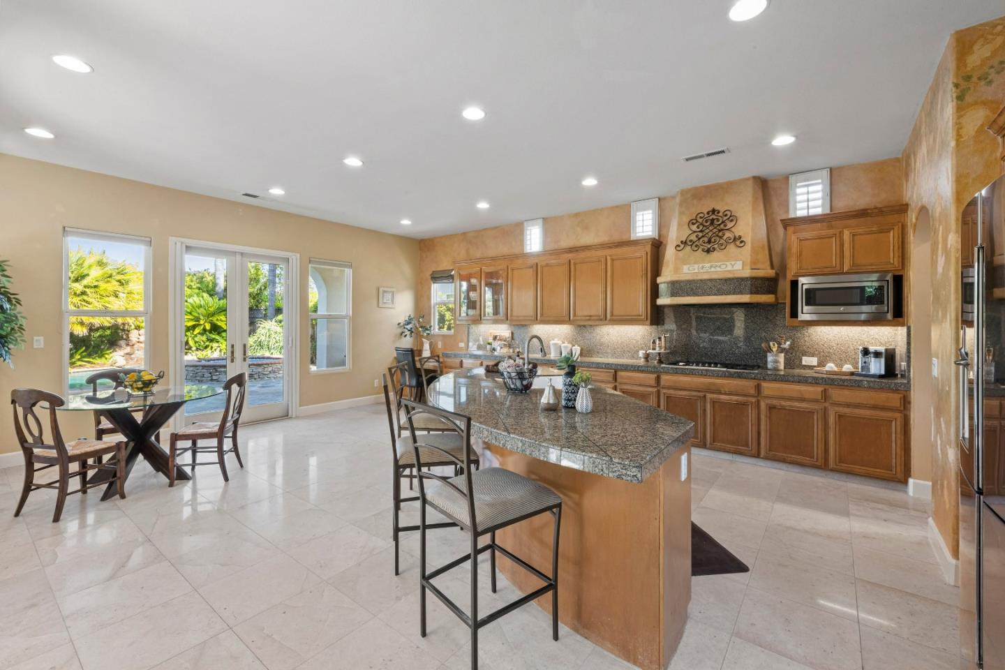 7466 Dunbar Court