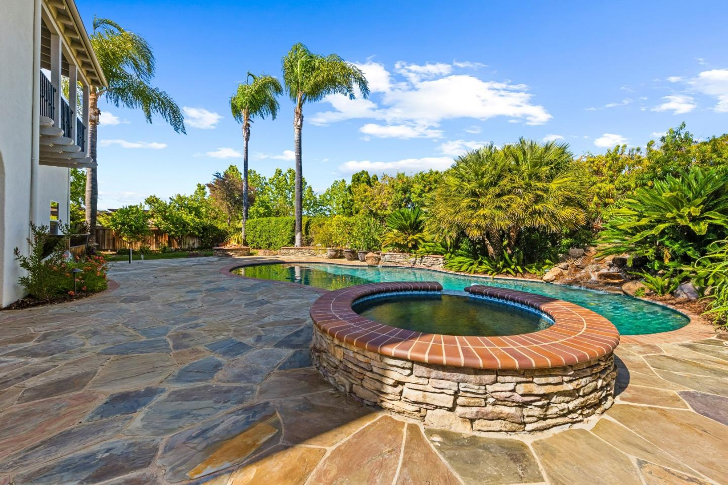 7466 Dunbar Court