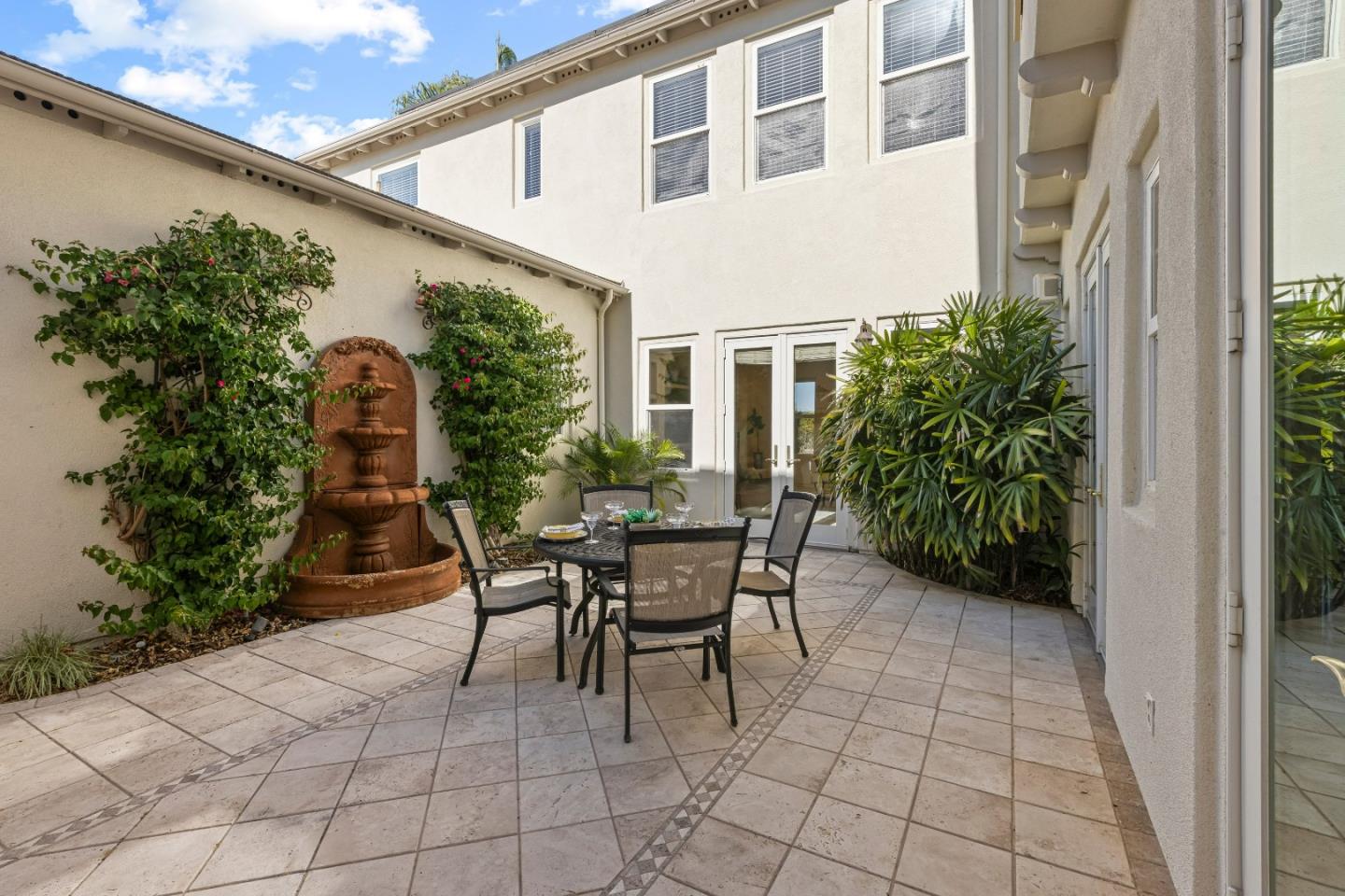 7466 Dunbar Court