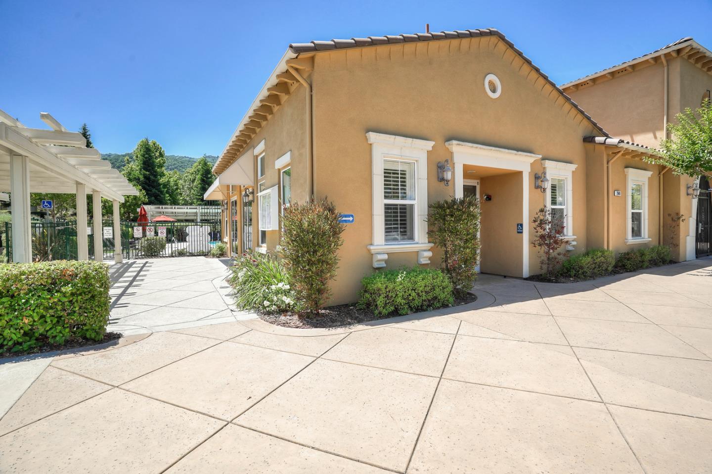 7466 Dunbar Court