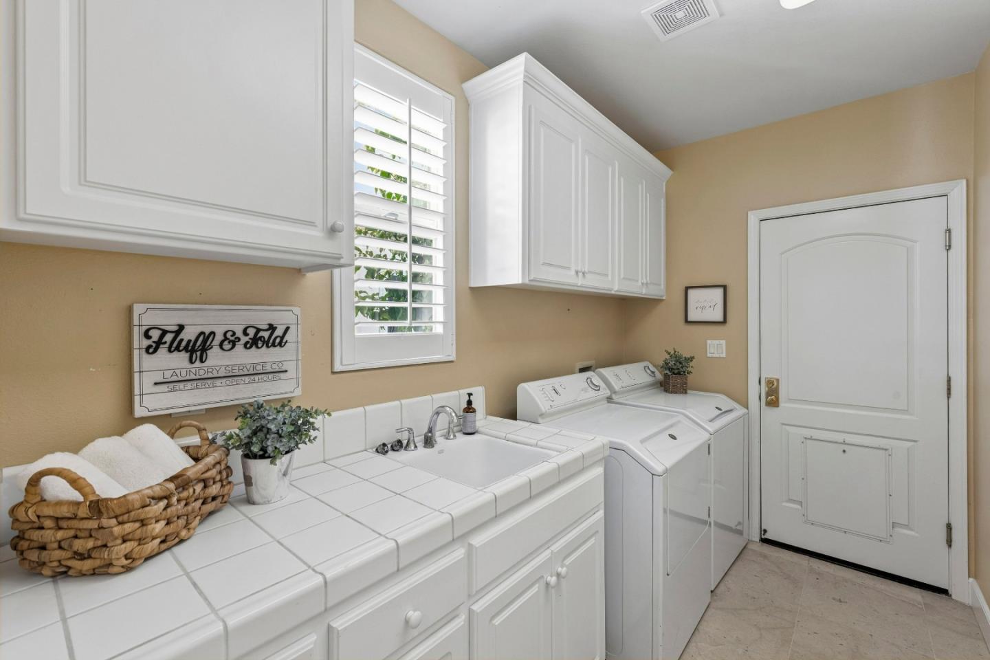 7466 Dunbar Court