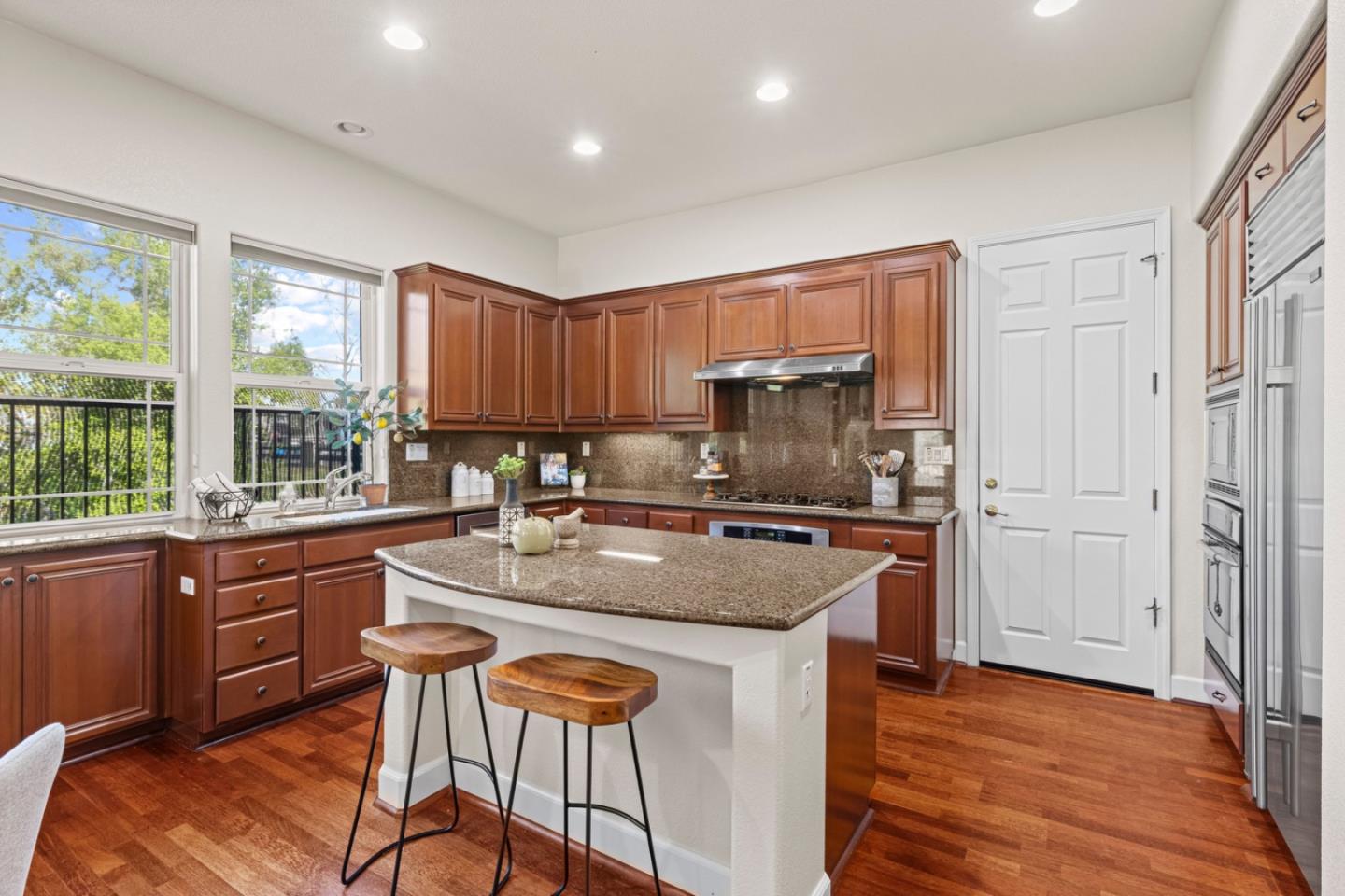 7071 Eagle Ridge Drive